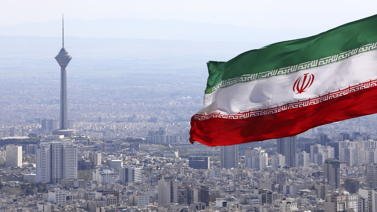 Irán má po 10 rokoch voľné ruky: Už môže nakupovať akékoľvek nevyhnutné  zbrane | Nový Čas