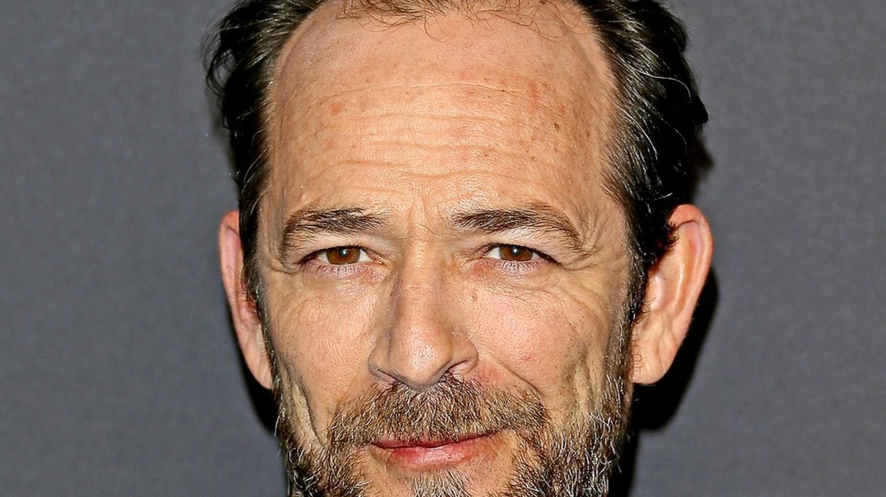 Luke Perry skonal na infarkt v roku 2019.