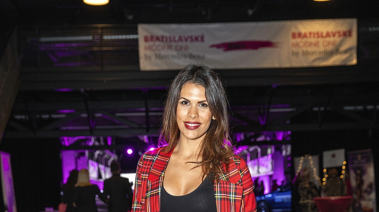 Speváčka Veronika Strapková odhalila termín svadby: Prečo ju so snúbencom nechceli do roka a do dňa?