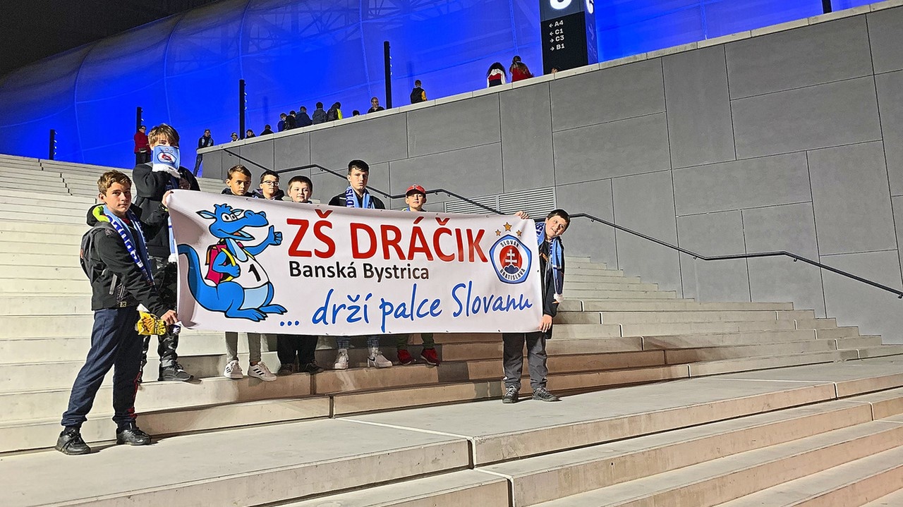 Malí fanúšikovia z B. Bystrice.