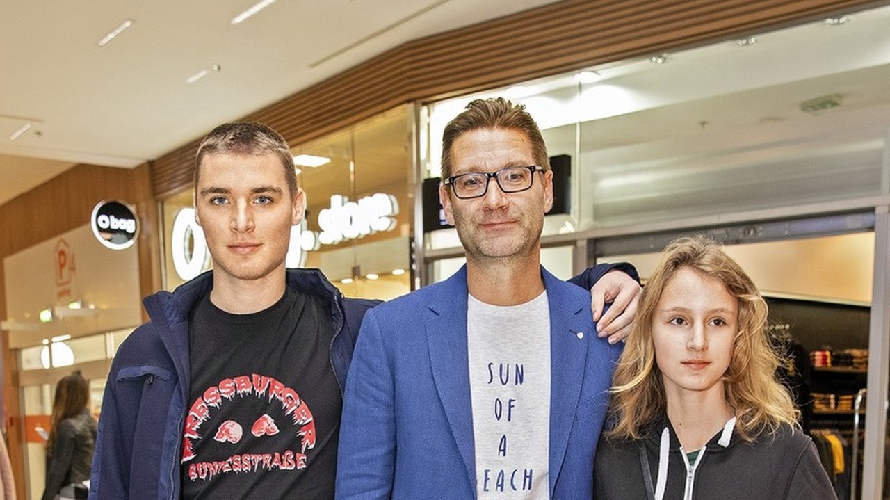 Z prvého manželstva má Andy dve deti. Syna Borisa a dcéru Zoju.