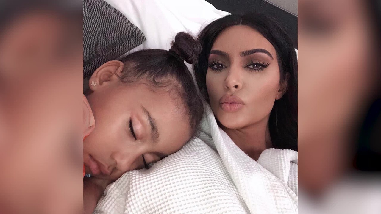 Kim Kardashian ukázala fanúšikom útroby luxusného domu: Tak toto v spálni rozhodne nemá hocikto