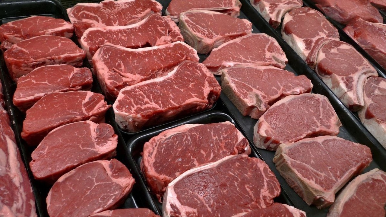 Znaleziono także zepsutą wołowinę z Polski: Jak rozpoznać zdrowe mięso wysokiej jakości?