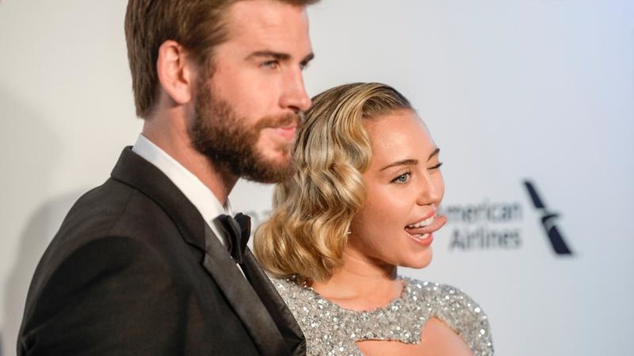 Herec Liam Hemsworth a speváčka Miley Cyrus