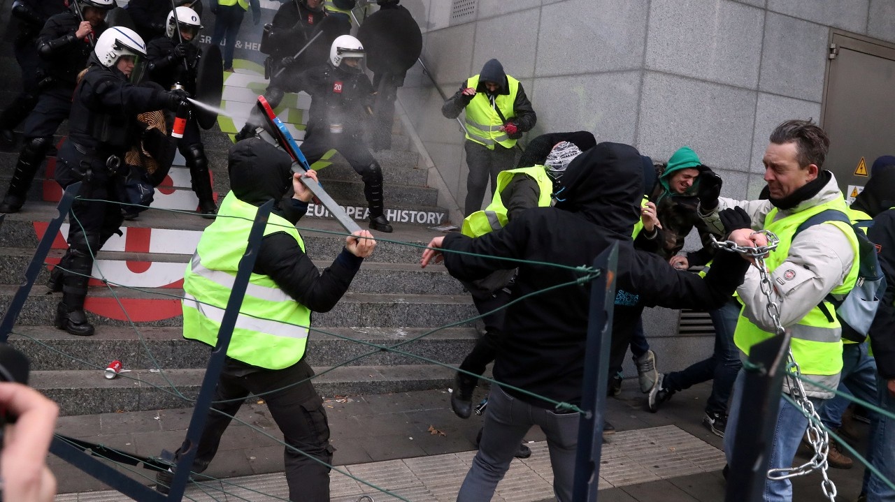 V Bruseli protestovali nespokojní občania proti vláde.