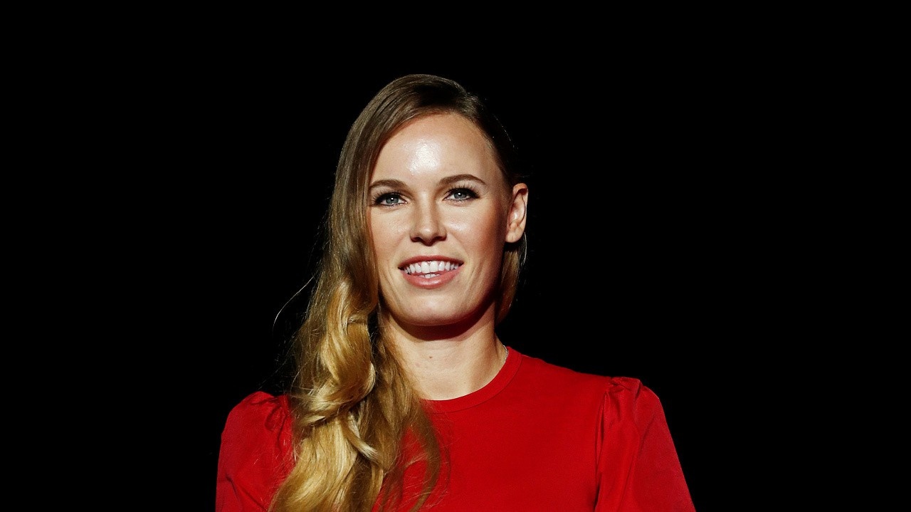 Carolina Wozniacka pred štartom Turnaja majsteriek takto pózovala.