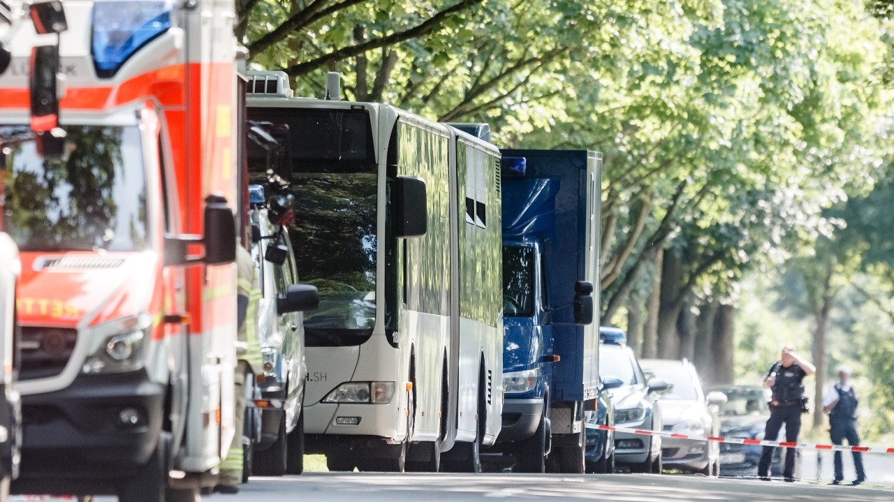 Útok v linkovom autobuse si vyžiadal 9 zranených.