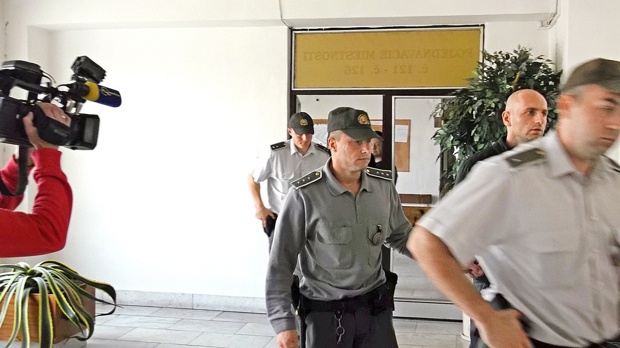 Ondrej Vincent si odpykáva 20-ročný trest za mrežami.