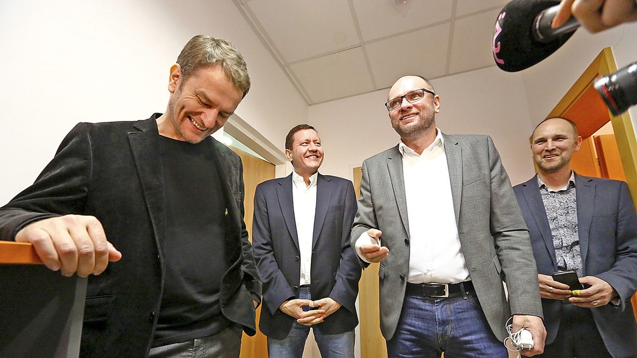 Matovič prišiel za Sulíkom do sídla SaS.