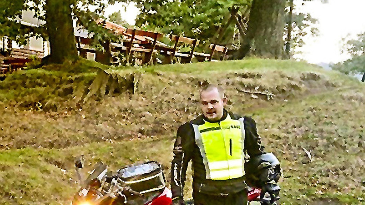 Motorkár Michal bol v piatok večer na party, kde sa pilo.