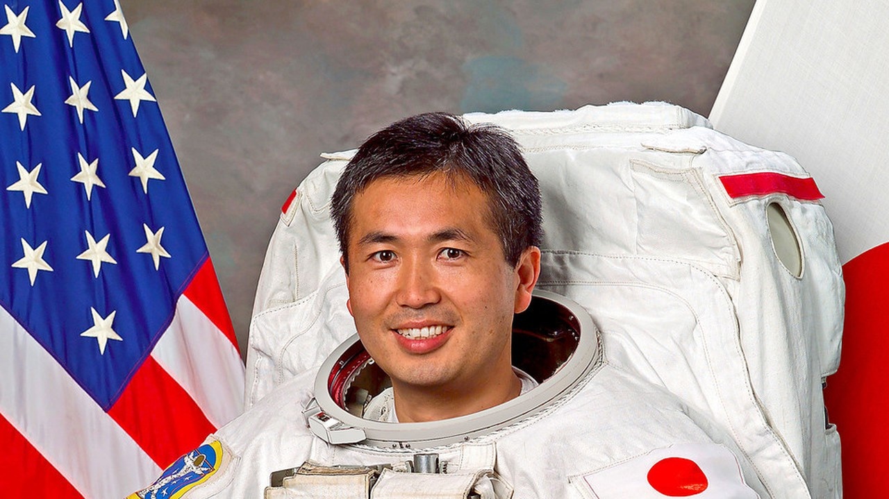 Koiči Wakata (50)