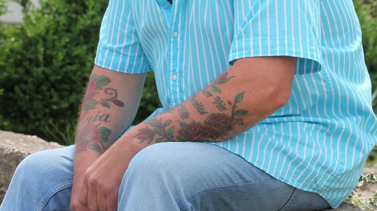 Od smrti Pavlovej lásky Moniky síce už uplynulo viac ako tridsať rokov, no farmár na ňu´stále nedokáže zabudnúť.