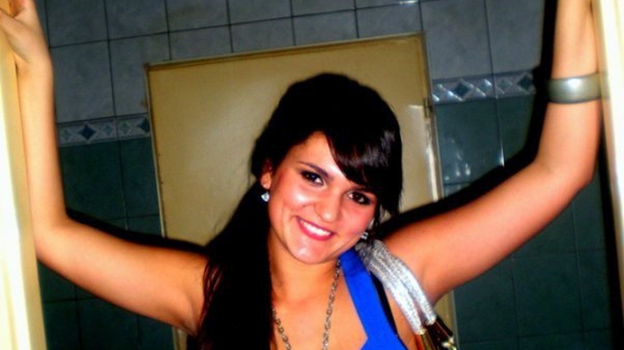 Diana († 18) bola krásna a talentovaná. Bola primátorkou detského a študentského parlamentu v Handlovej.