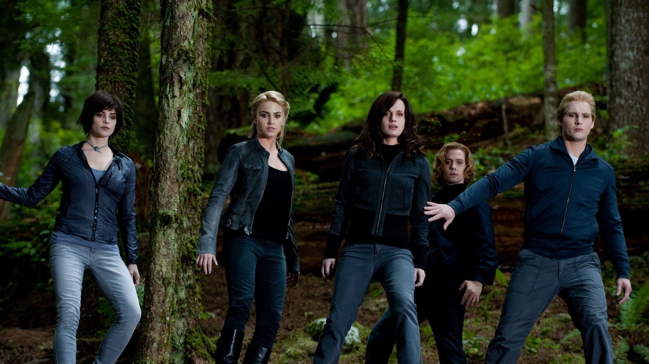 Jackson Rathbone z Twilightu: Sestry ma nepokazili!