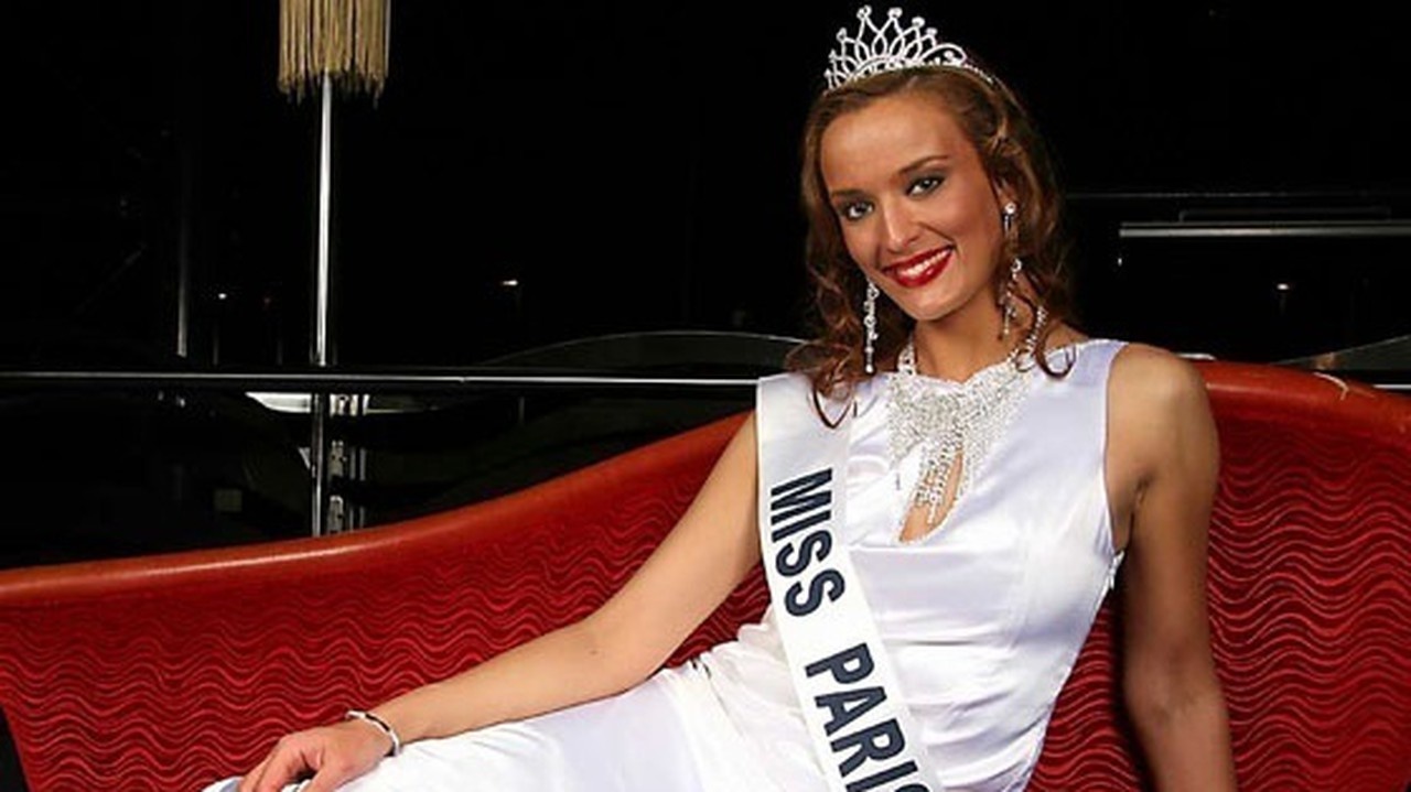 Miss Paríž 2009 prišla o korunku: Nafotila porno! | Nový Čas