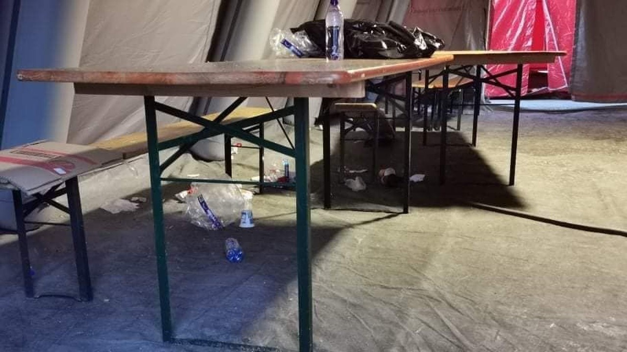 Hasiči ukázali, aký neporiadok ostáva po repatriantoch.