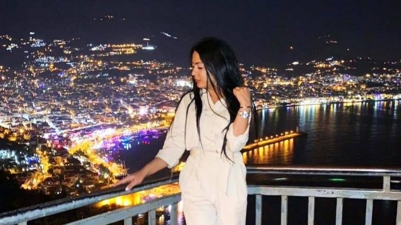 Olesya zbožňovala cestovanie. 