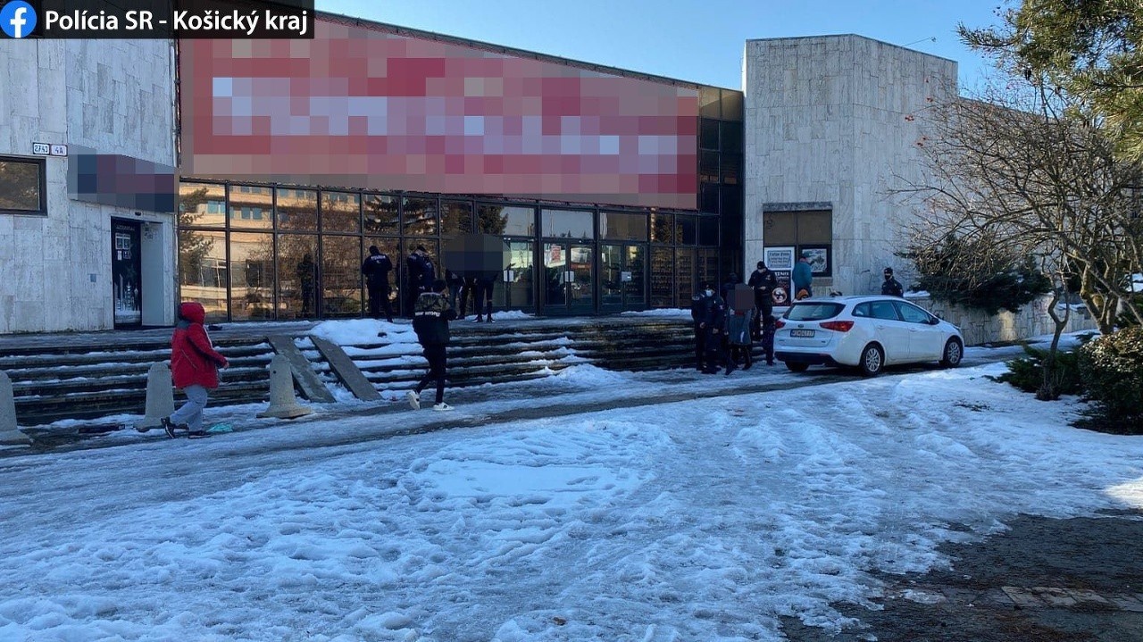 Predajne sa nachádzajú v centre mesta.