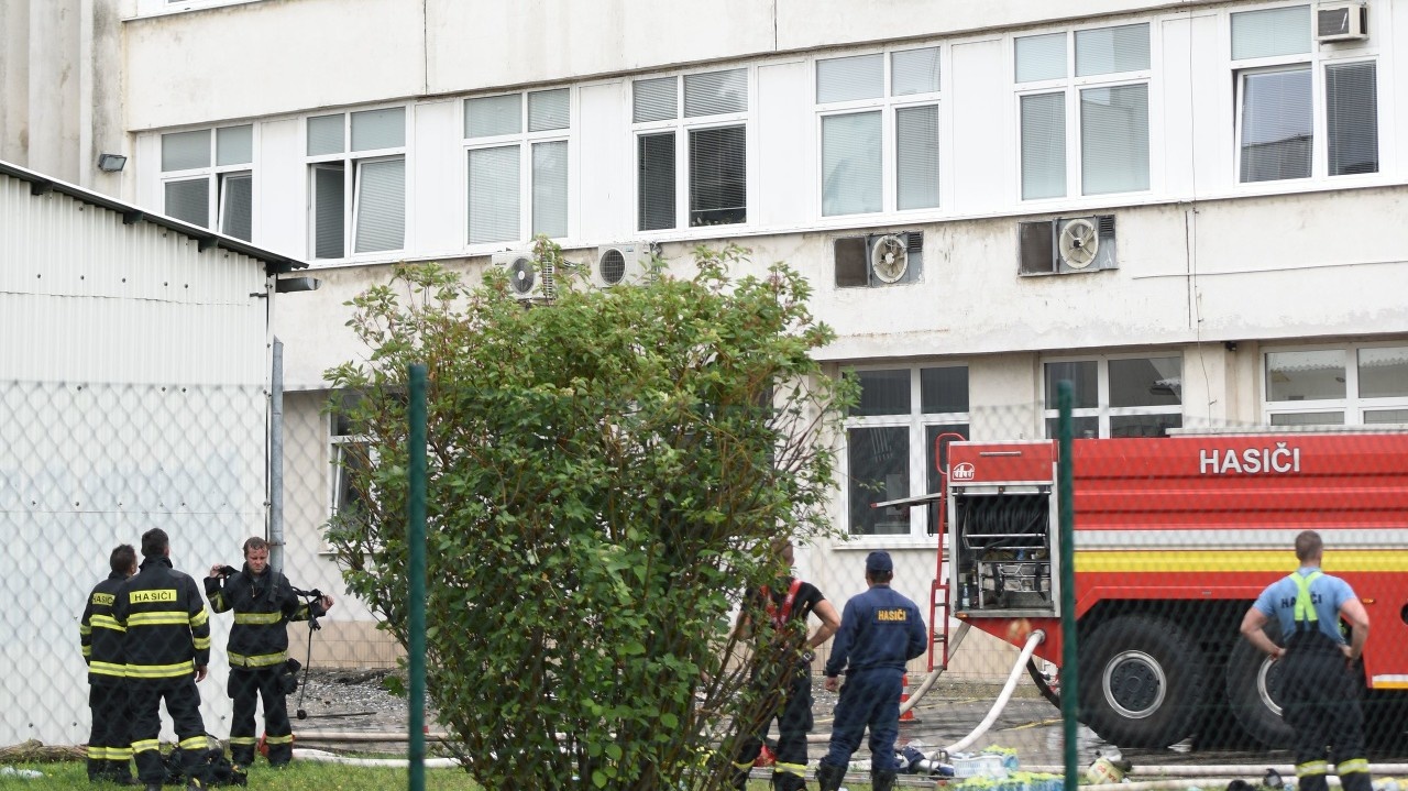 Na SOŠ elektrotechnickej v Trnave horeli laboratóriá.