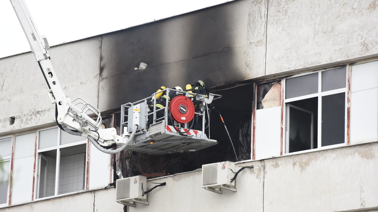 Na SOŠ elektrotechnickej v Trnave horeli laboratóriá.