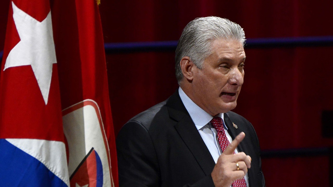 Novým šéfom vládnucej Komunistickej strany Kuby (PCC) sa stal kubánsky prezident Miguel Díaz-Canel.