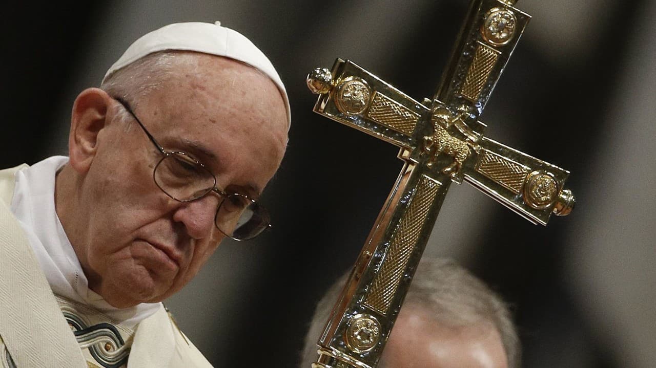 Desivé odhalenie : Pápeža hlboko zarmútila správa o zneužívaní detí vo Francúzsku