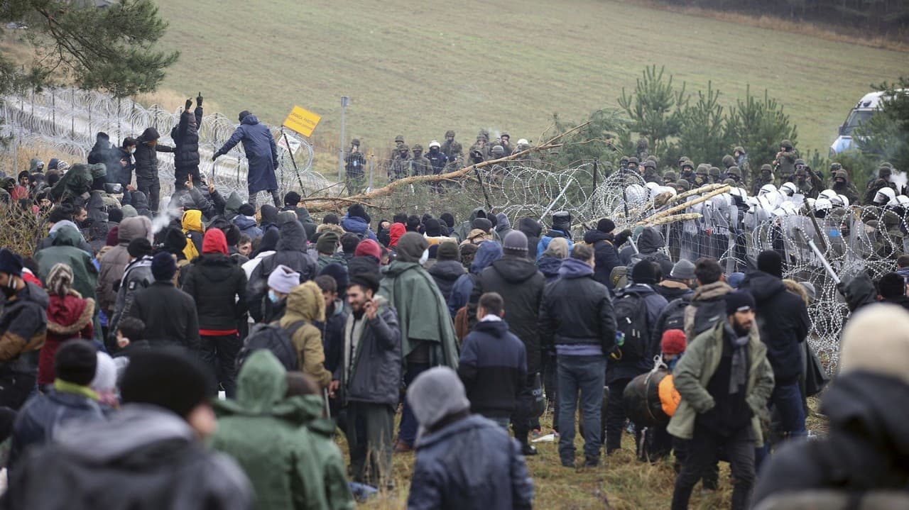 Dla Polski tymczasowe ogrodzenie na granicy z Białorusią to za mało: zaostrzy się w grudniu