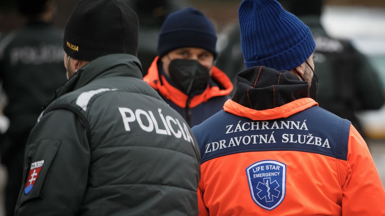 Zábery z protestu záchranárov.