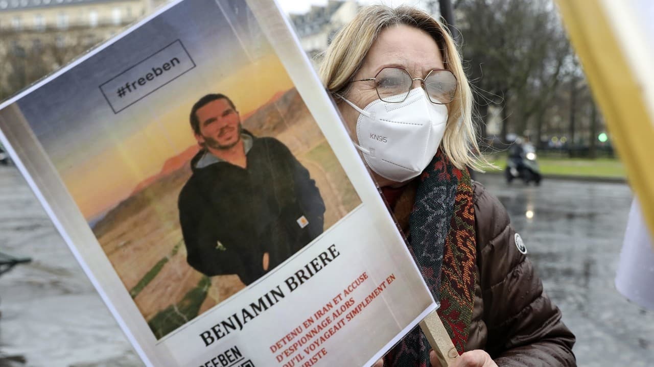 Le Français Benjamin Brière a été condamné à 8 ans de prison en Iran pour espionnage : le pays s’émeute