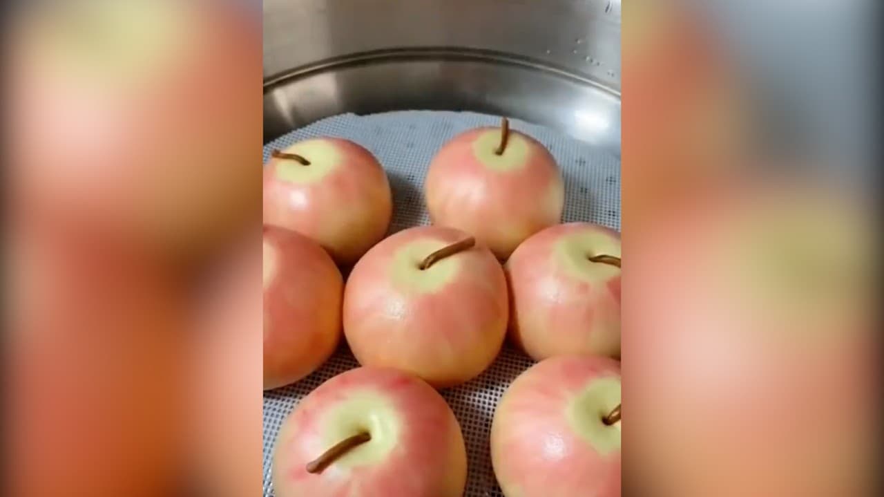 Zákusok vyzerá na nerozoznanie od jablka: Žena na to potrebovala minimum ingrediencií