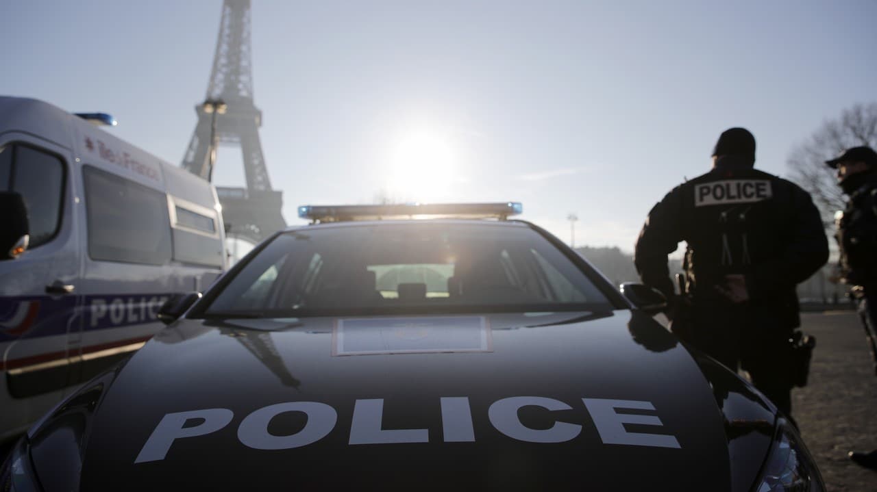 Les descentes de police en France ont produit des résultats alarmants : vous vous en ficherez
