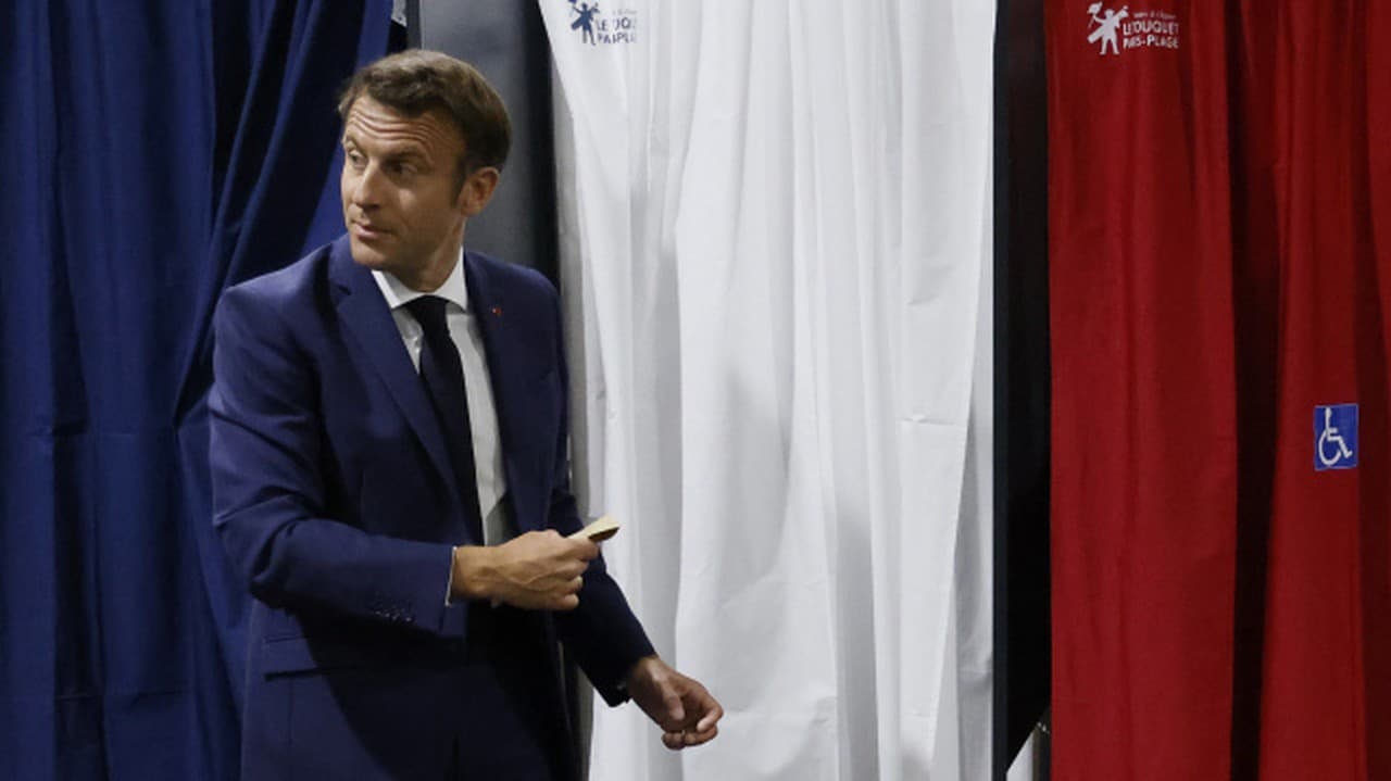 Le président Macron a de sérieux problèmes : son parti n’a pas une certaine majorité au parlement !  Tout cela peut arriver