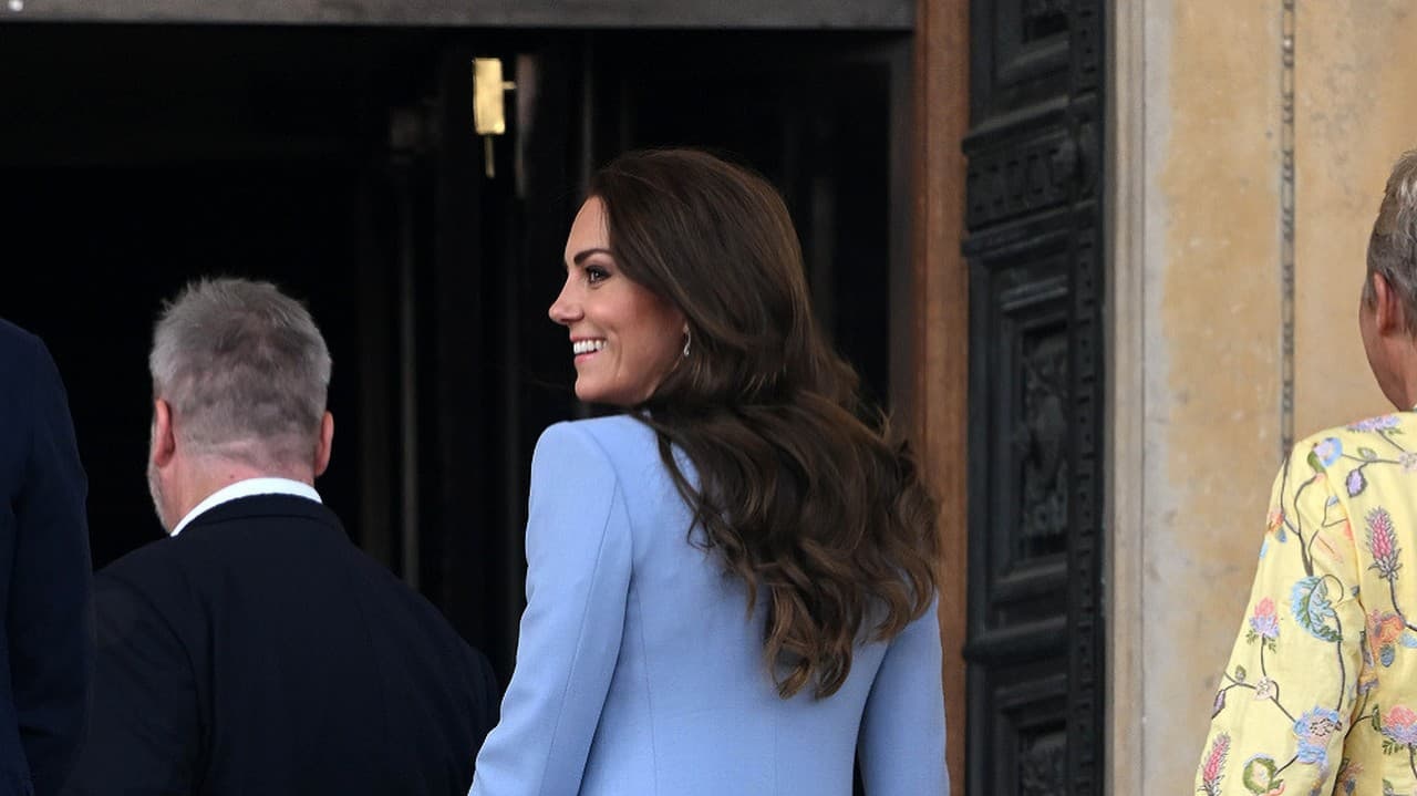 William a Kate odcestovali do cambridgeského Fitzwilliam Museum, aby si pozreli svoj prvý spoločný portrét.