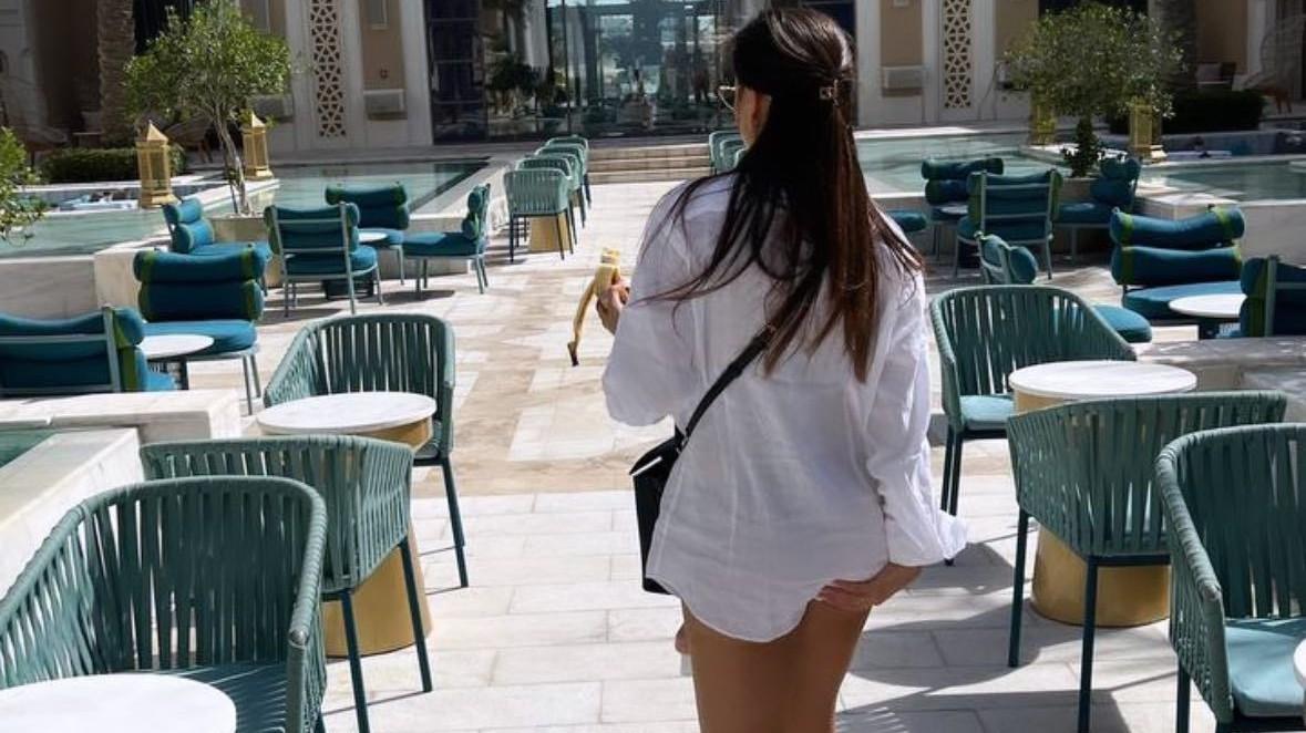 Monika sa vybrala do Abú Dabí spolu so svojou dcérou Rumiou a priateľom Leonardom.