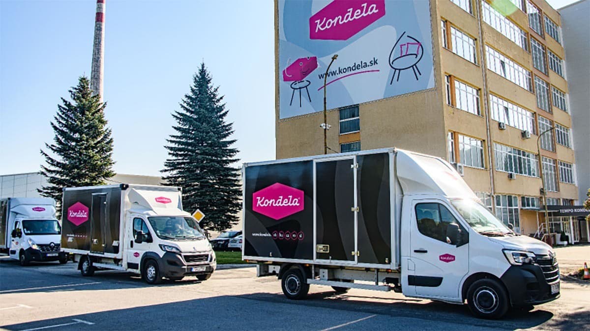 Predajca nábytku Kondela zaviedol ekologickú dopravu tovaru.