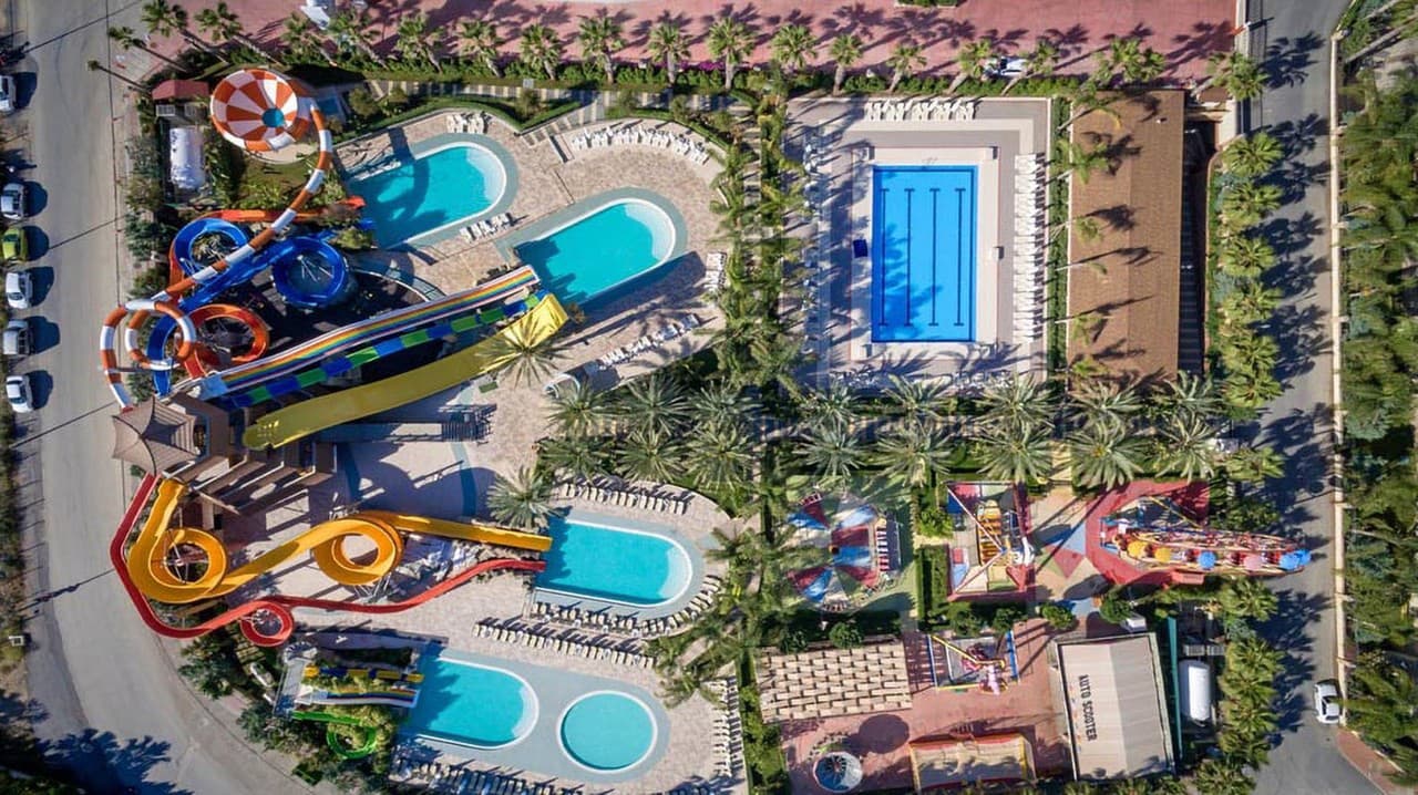 Side aquapark