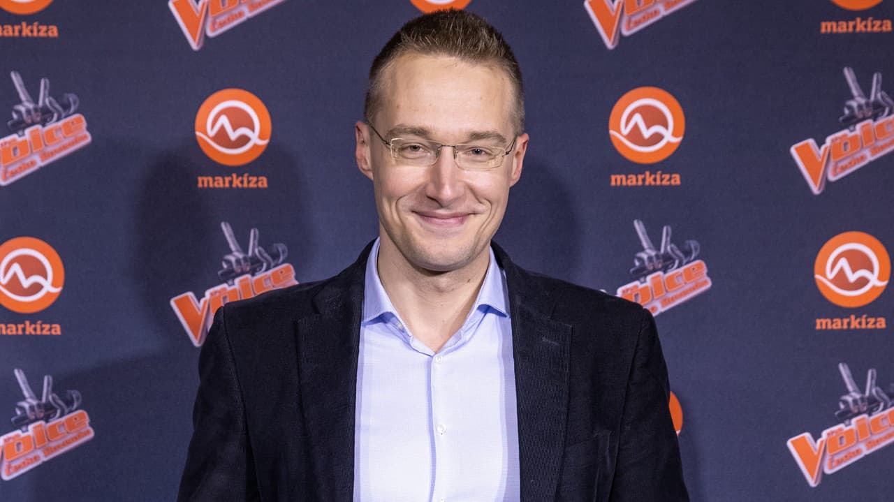 Moderátor Michal Kovačič má doma známu novinárku: Ako fungujú pred voľbami?