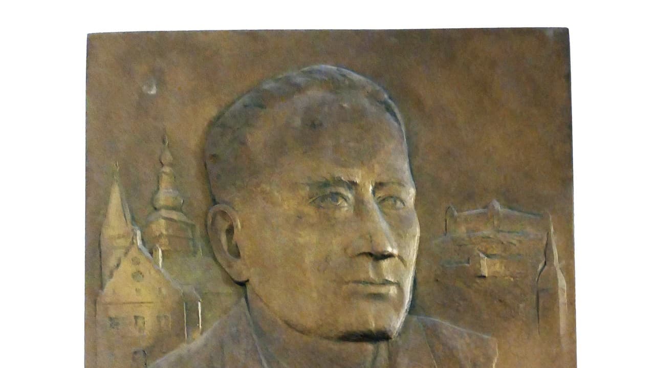 Ukázali aj sochu generála Štefánika, ktorú zachránil niekdajší riaditeľ Alexander Frický
