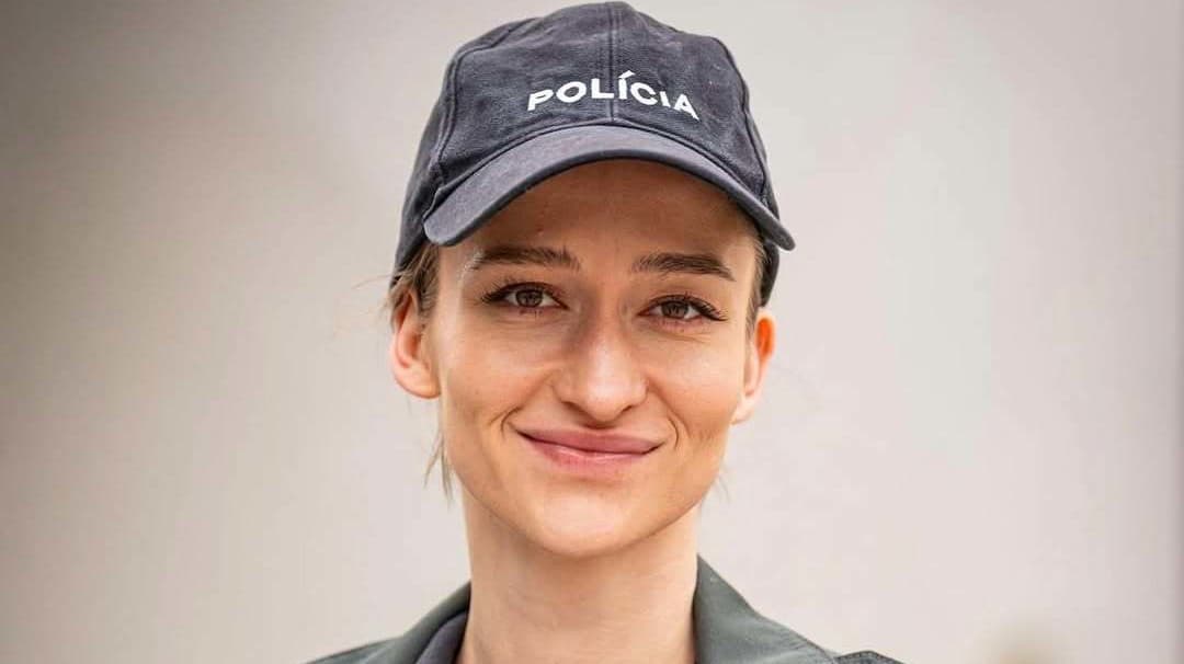 Eva Mores ako policajta Renáta v seriáli Ranč.