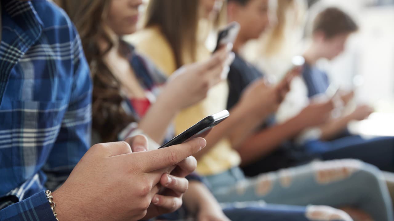 Internetom sa šíri ďalšia nebezpečná výzva pre deti: Príšerné, k čomu ich nabáda! Rodičia, pozor