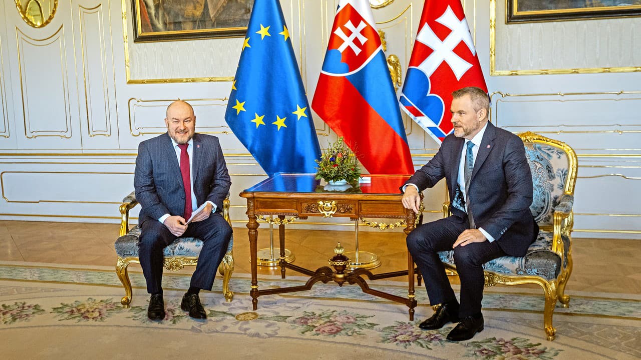 Huliak a Pellegrini riešili ministerskú stoličku: Bude sa starostovi Očovej z obce odchádzať ťažko?