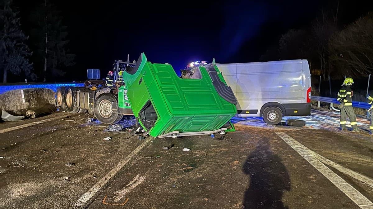 Hrôzostrašná dopravná nehoda na D1! Vodič nedal prednosť v jazde, dopadlo to katastrofálne