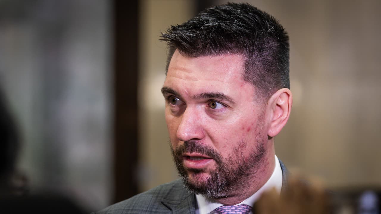 Minister Takáč o dôsledkoch nákazy SLAK: Čo spôsobí s mliekom a mäsom?!