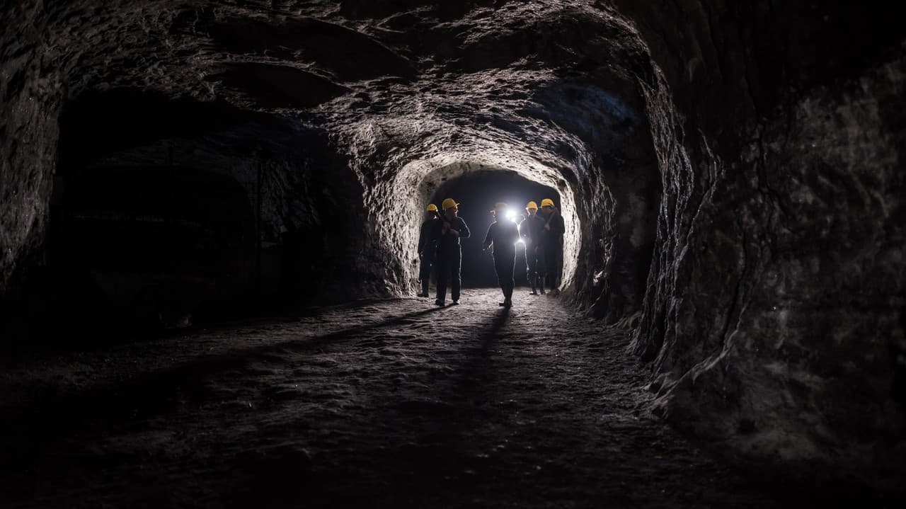 Uväznení v bani! Pod zemou zomrelo 7 ľudí: Strašné, čo sa im stalo osudným
