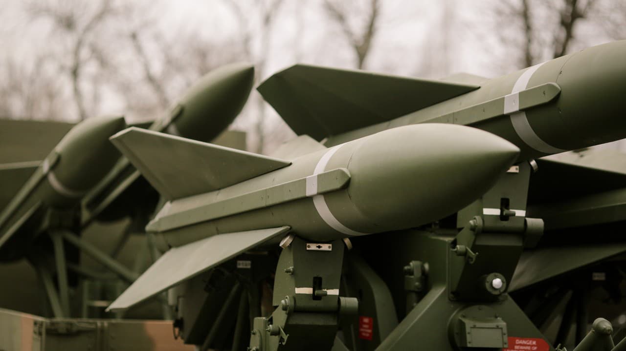 Ruský raketový útok si vyžiadal minimálne 32 obetí: Balistické strely zasiahli NEVINNÝCH civilistov!