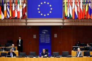 Mimoriadne zasadnutie Európskeho parlamentu počas koronakrízy. 