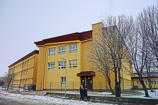 Škola má podľa starostu rozpočet vyše 1,5 milióna eur.