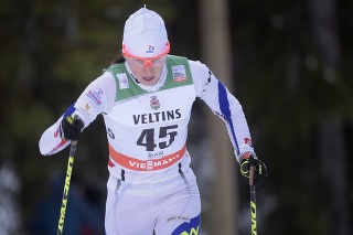 Slovenská reprezentantka Alena Procházková počas kvalifikácie šprintu klasickou technikou na 1,4 km trati na úvodnom podujatí sezóny Svetového pohára vo fínskom stredisku Ruka.