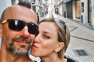 Hilmerová (40) a Bekr (42) na potulkách Portugalskom.