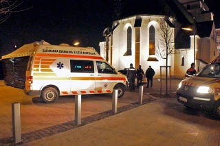 Brutálny incident sa odohral priamo pred kostolom na námestí vo Zvolene.